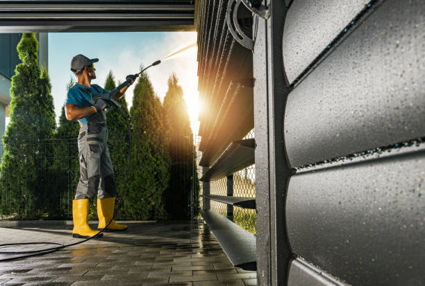 Best Pool Deck Cleaning  in Kent Estates, IA